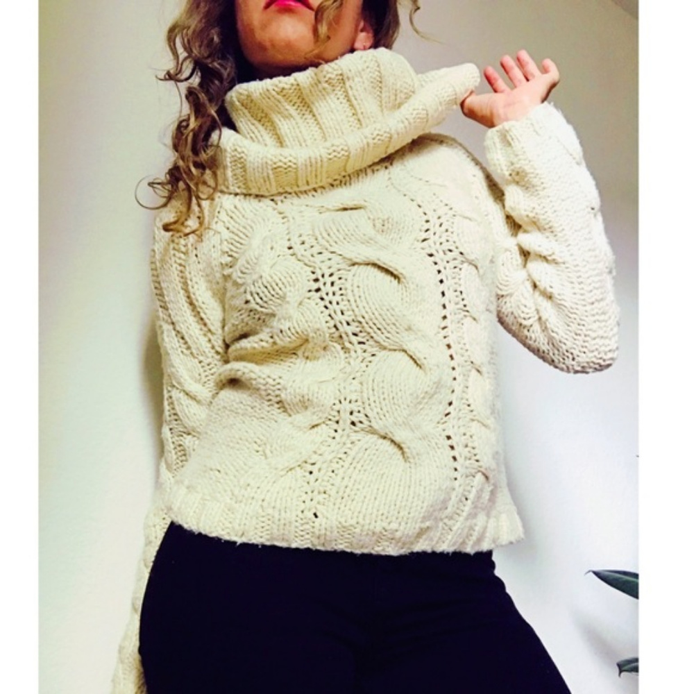 Knitted nice gap sweater size S.